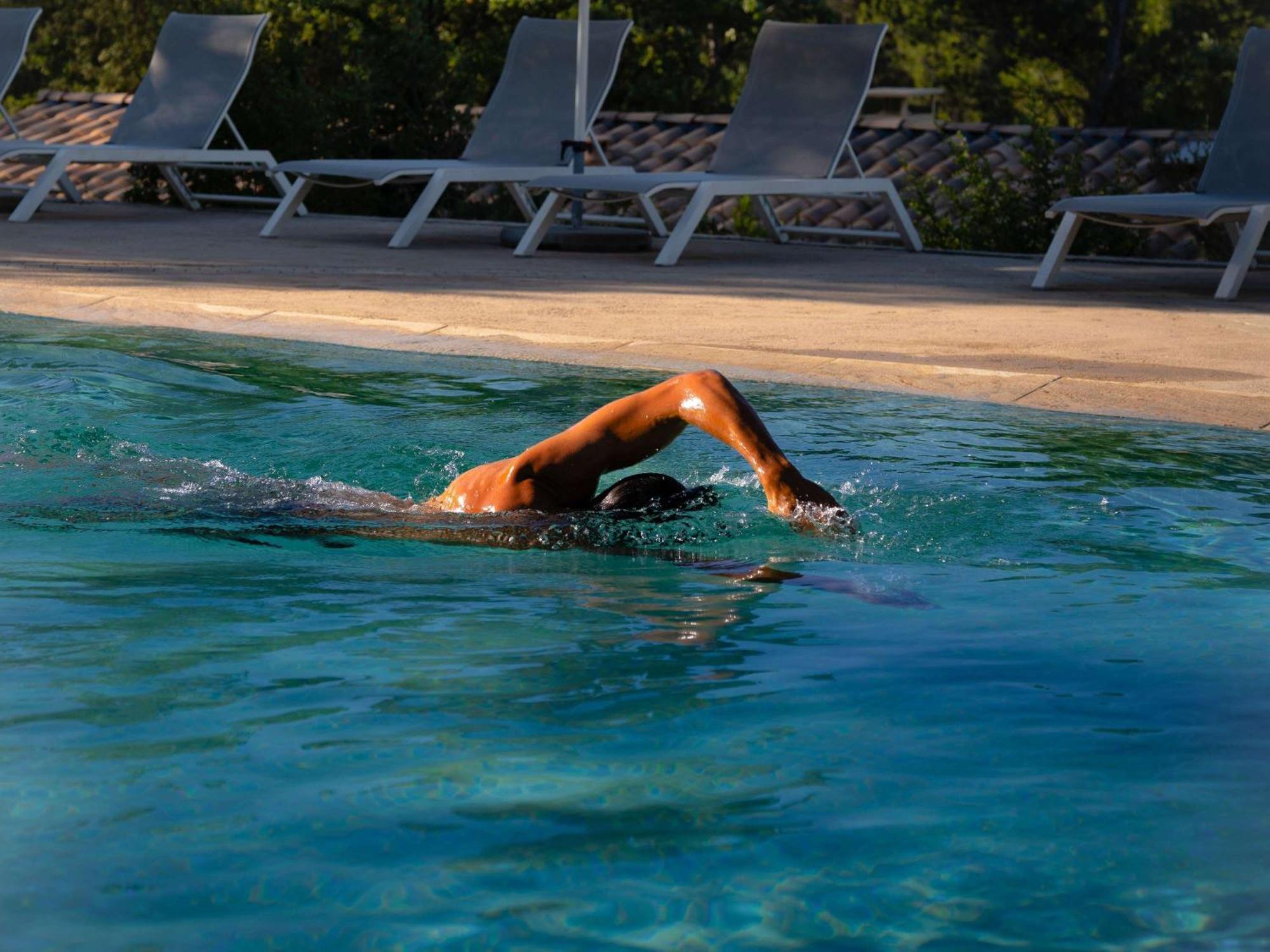 Mercure Brignoles Golf De Barbaroux & Spa Bagian luar foto