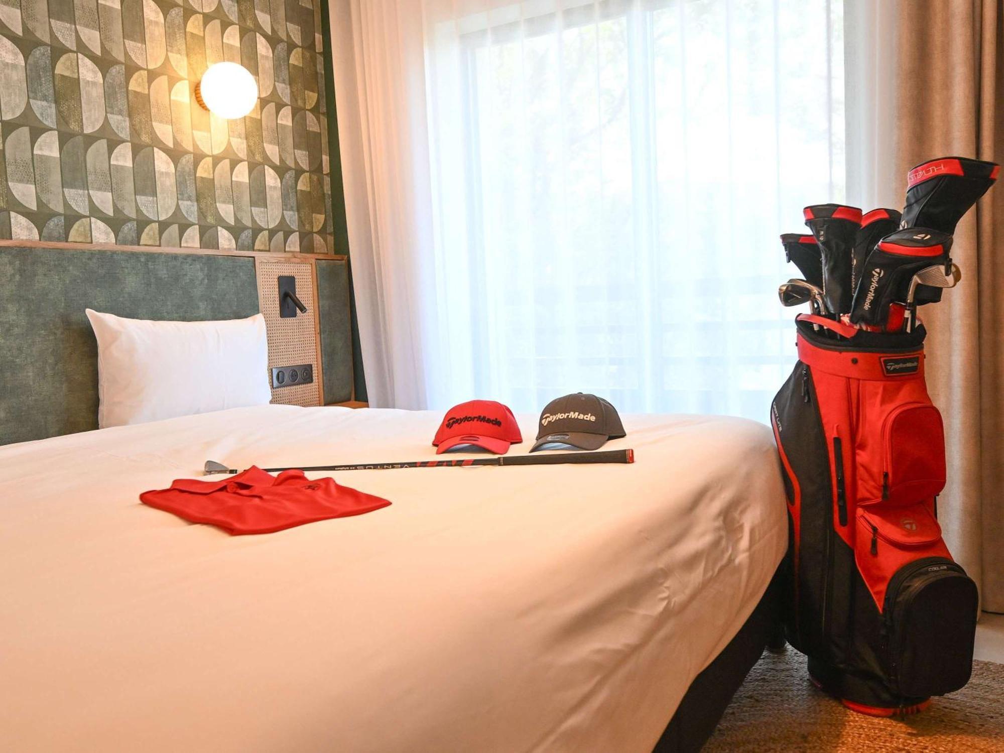 Mercure Brignoles Golf De Barbaroux & Spa Bagian luar foto